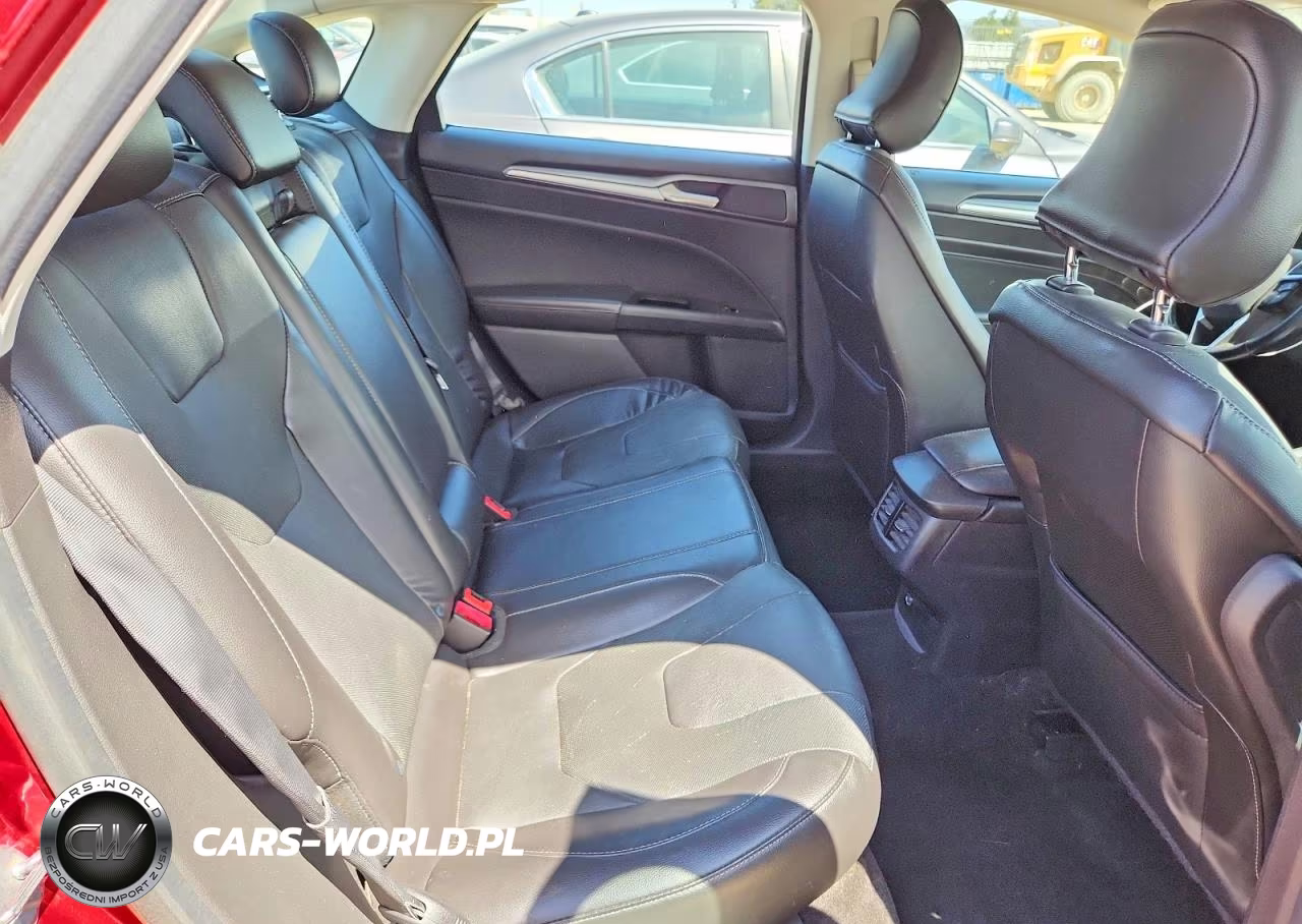 2015 Ford Fusion Hybrid Titanium VIN:3FA6P0RU8FR306275 - 10