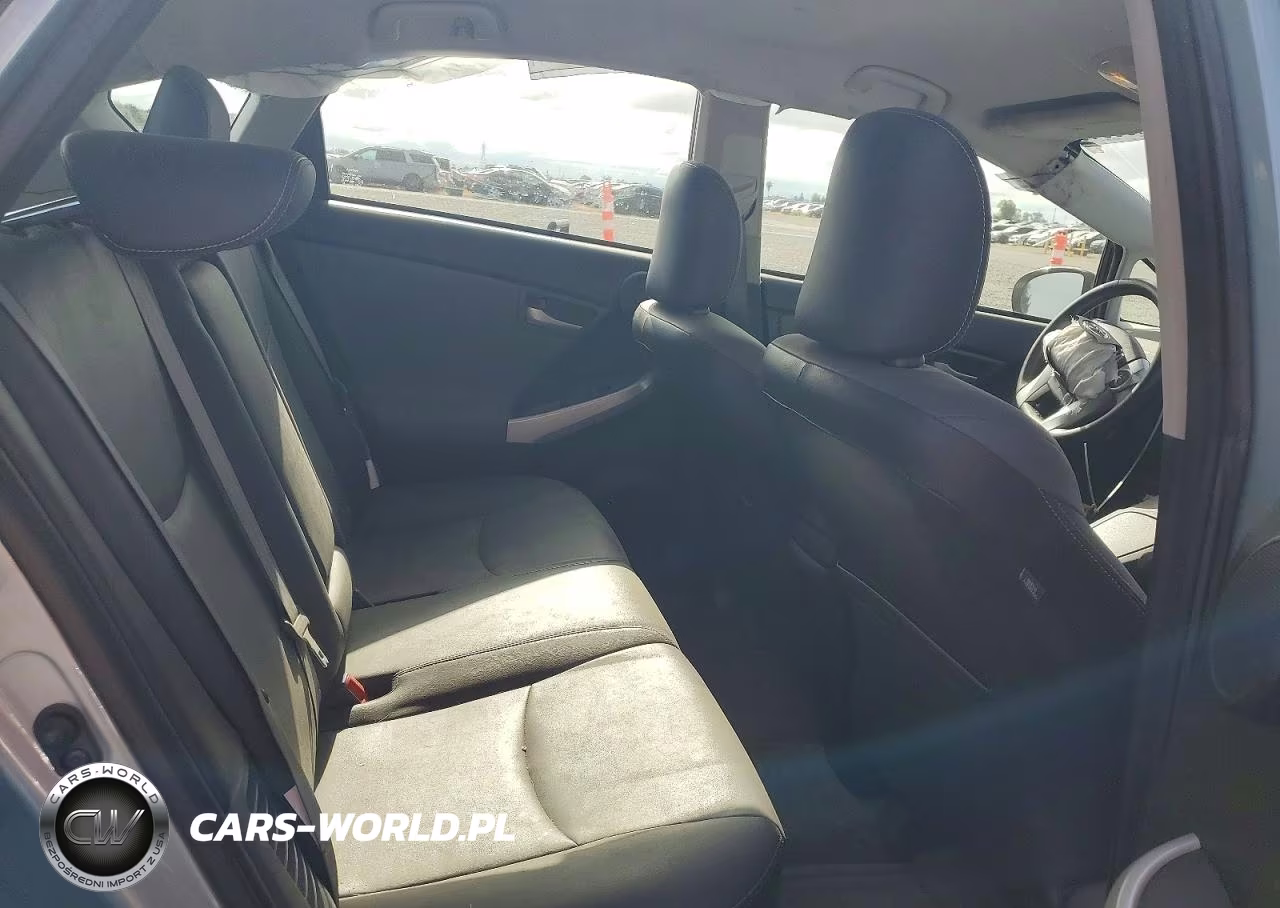 2014 Toyota Prius Four VIN:JTDKN3DUXE1861941 - 10