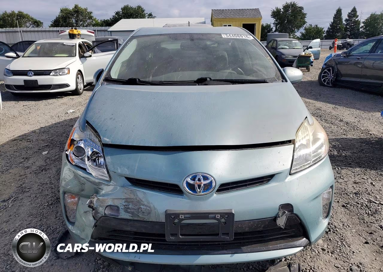 2014 Toyota Prius Four VIN:JTDKN3DUXE1861941 - 5