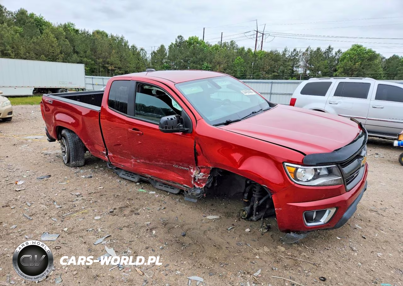 2015 Chevrolet Colorado Z71 VIN:1GCHTCE33F1174260 - 4