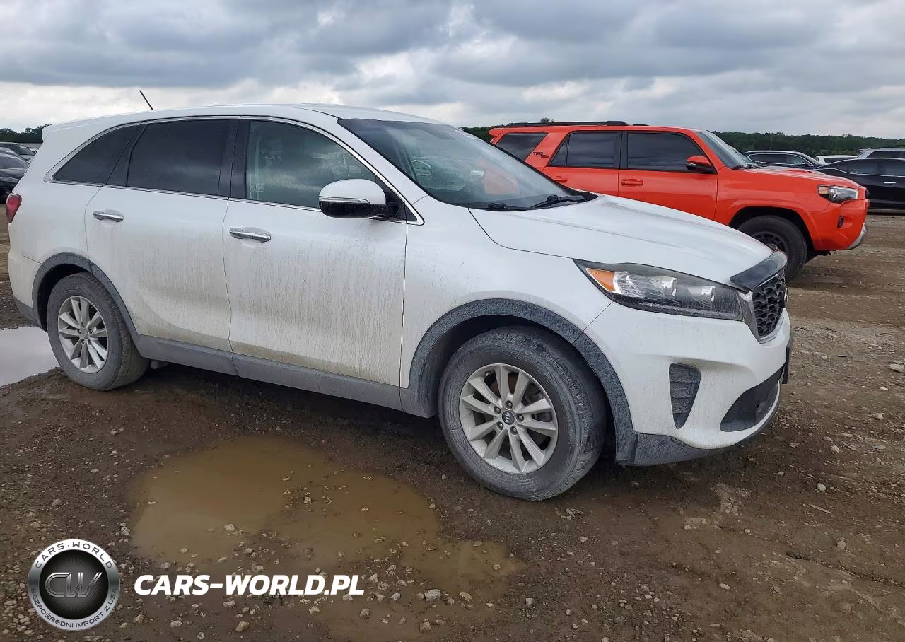 2019 Kia Sorento Lx V6 VIN:5XYPG4A58KG440914 - 4