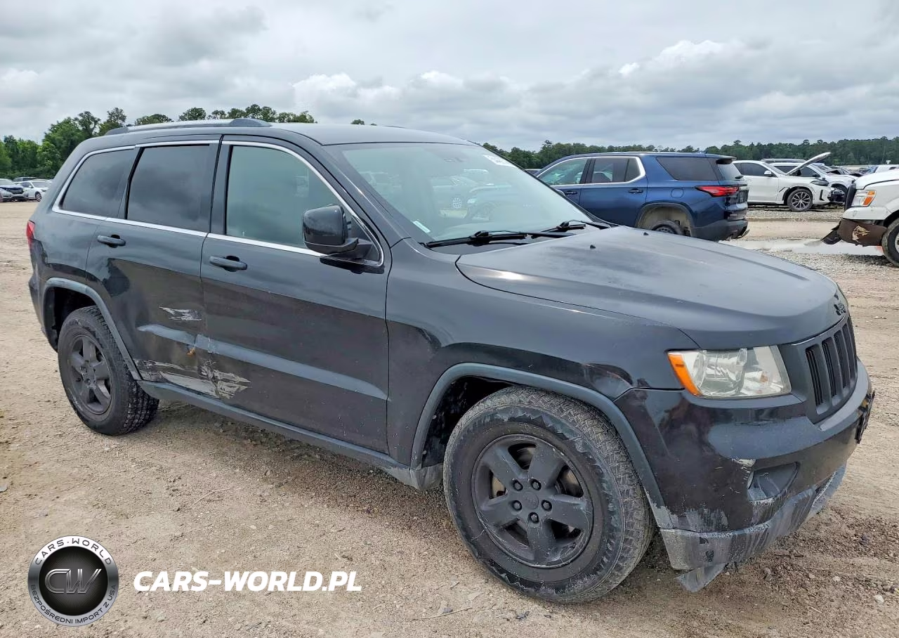 2011 Jeep Grand Cherokee Laredo VIN:1J4RS4GG3BC533869 - 4