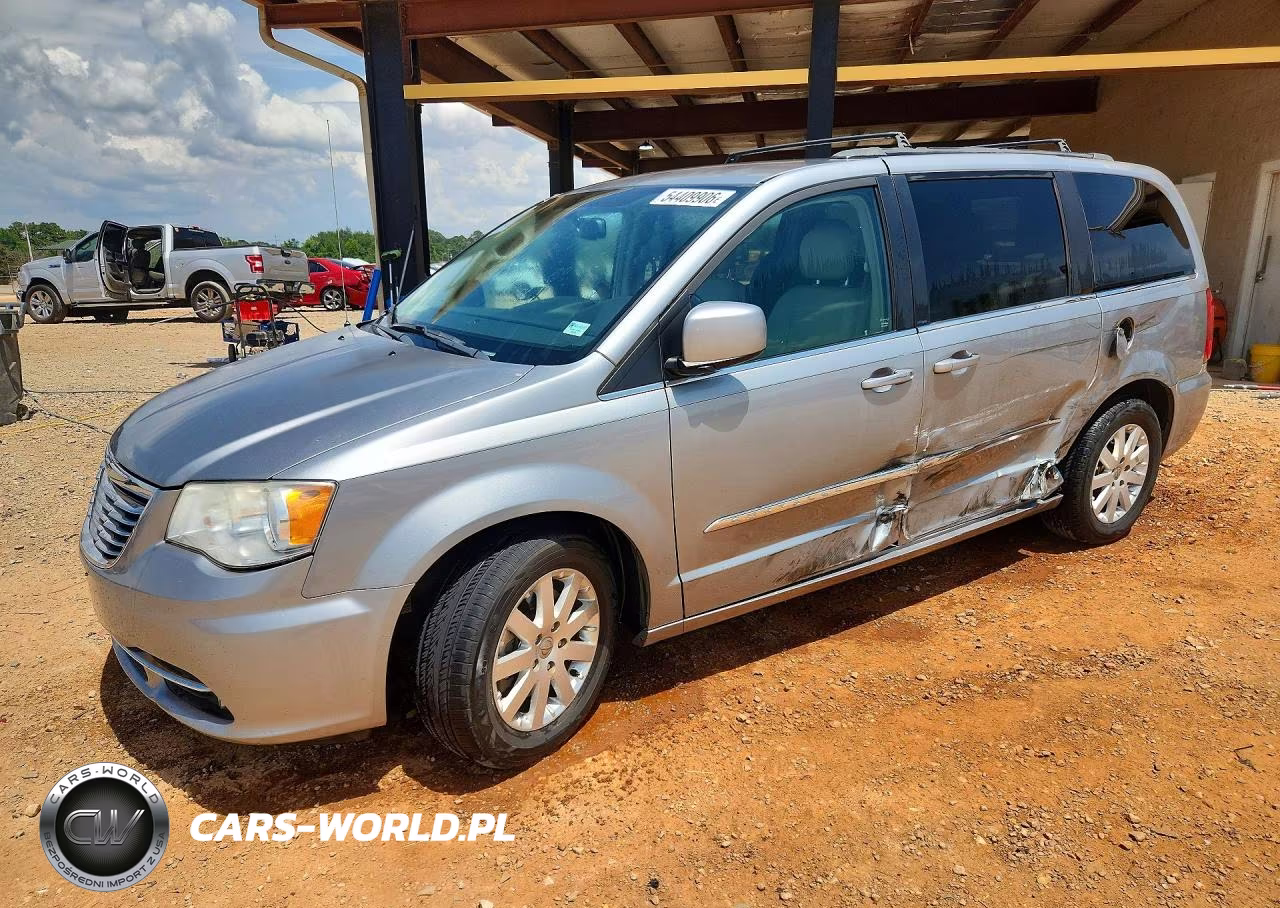 2013 Chrysler Town & Country Touring – zdjęcie 1 z 13