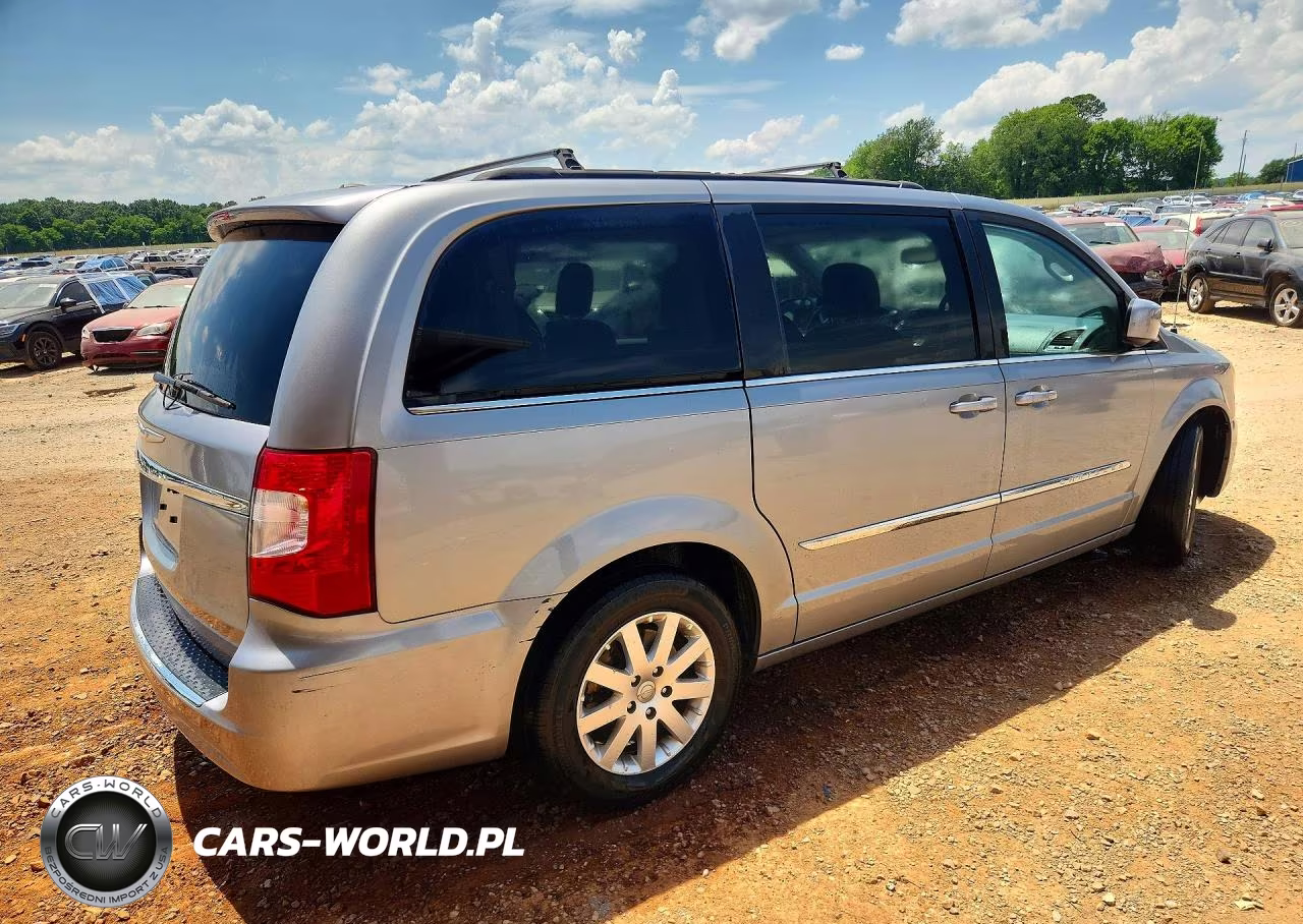 2013 Chrysler Town & Country Touring VIN:2C4RC1BGXDR646009 - 3