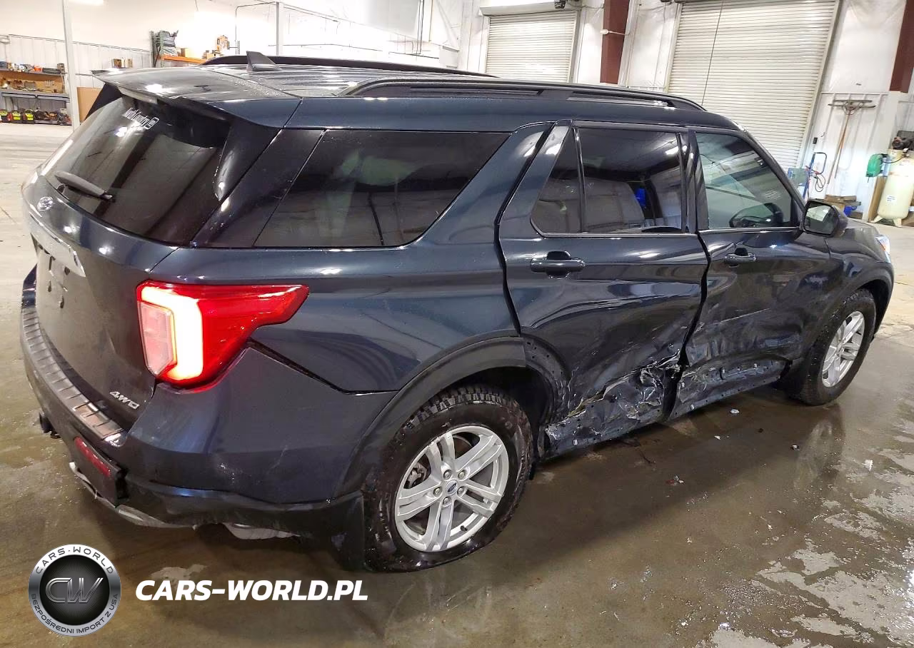 2023 Ford Explorer Xlt VIN:1FMSK8DH1PGB72858 - 3