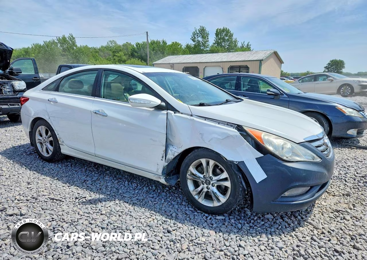 2011 Hyundai Sonata Limited VIN:5NPEC4ACXBH237128 - 4