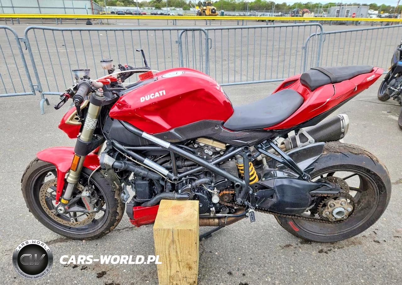 2010 Ducati Streetfighter Base VIN:ZDM11BEW4AB002371 - 3