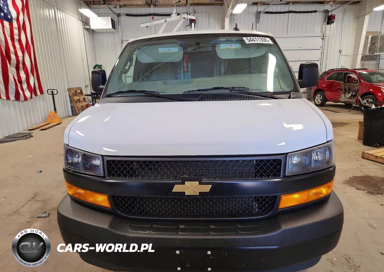 2023 Chevrolet Express G2500 VIN:1GCWGAFP0P1258961 - 5