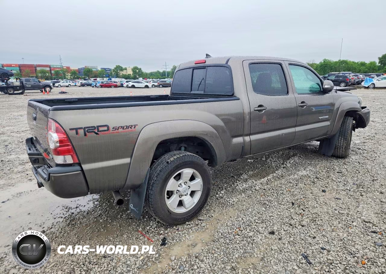 2014 Toyota Tacoma Double Cab Long Bed VIN:3TMMU4FN2EM065453 - 3