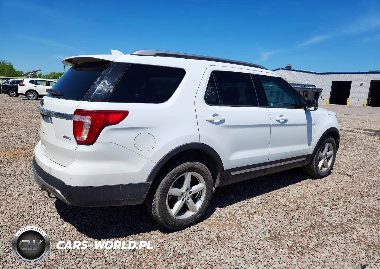 2016 Ford Explorer Xlt VIN:1FM5K8D8XGGA49718 - 3