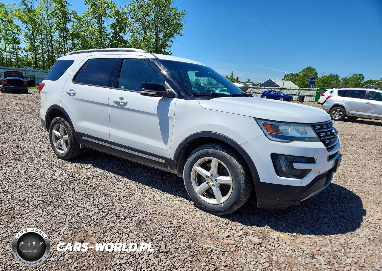 2016 Ford Explorer Xlt VIN:1FM5K8D8XGGA49718 - 4