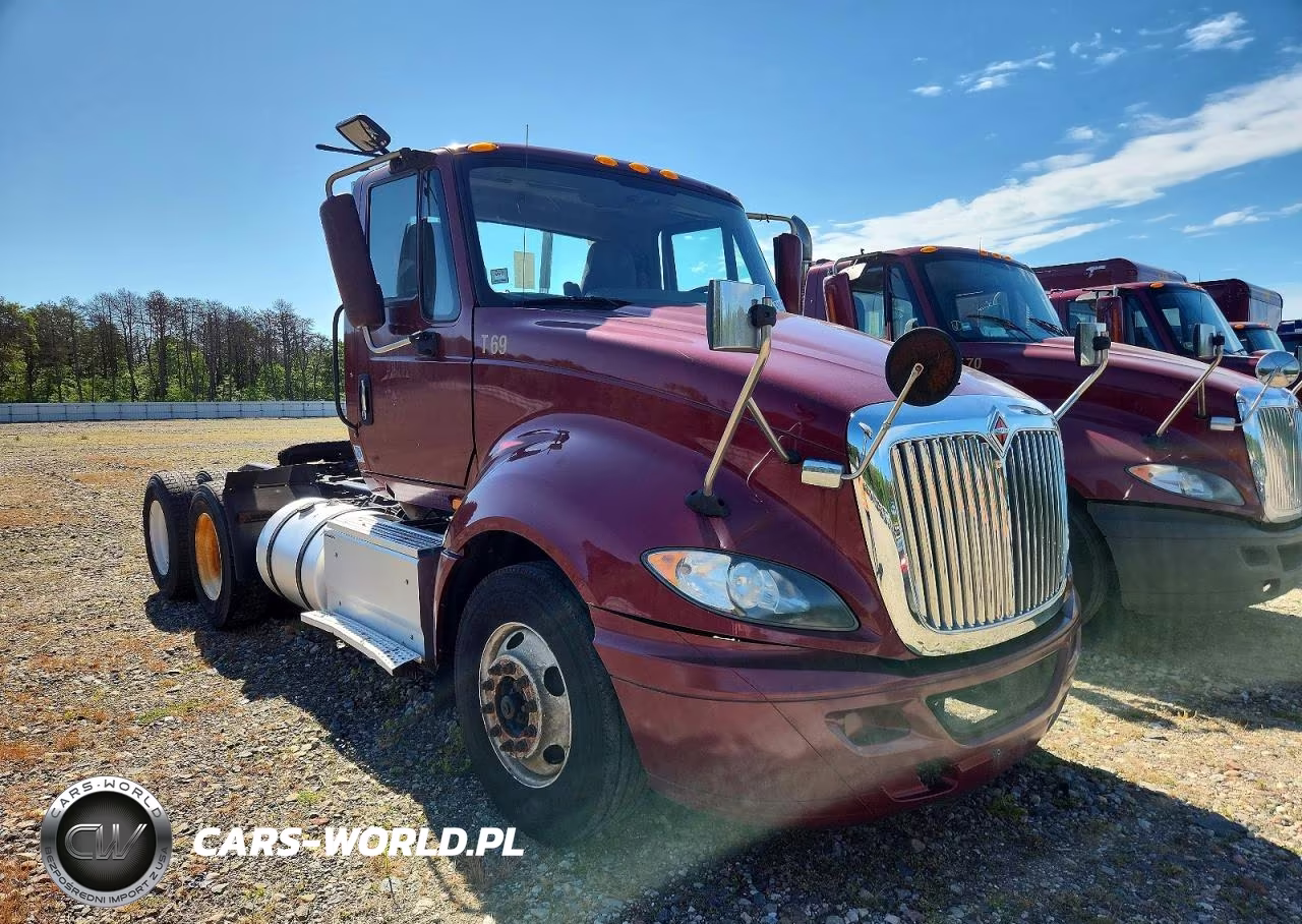 2018 International Prostar - Semi Truck