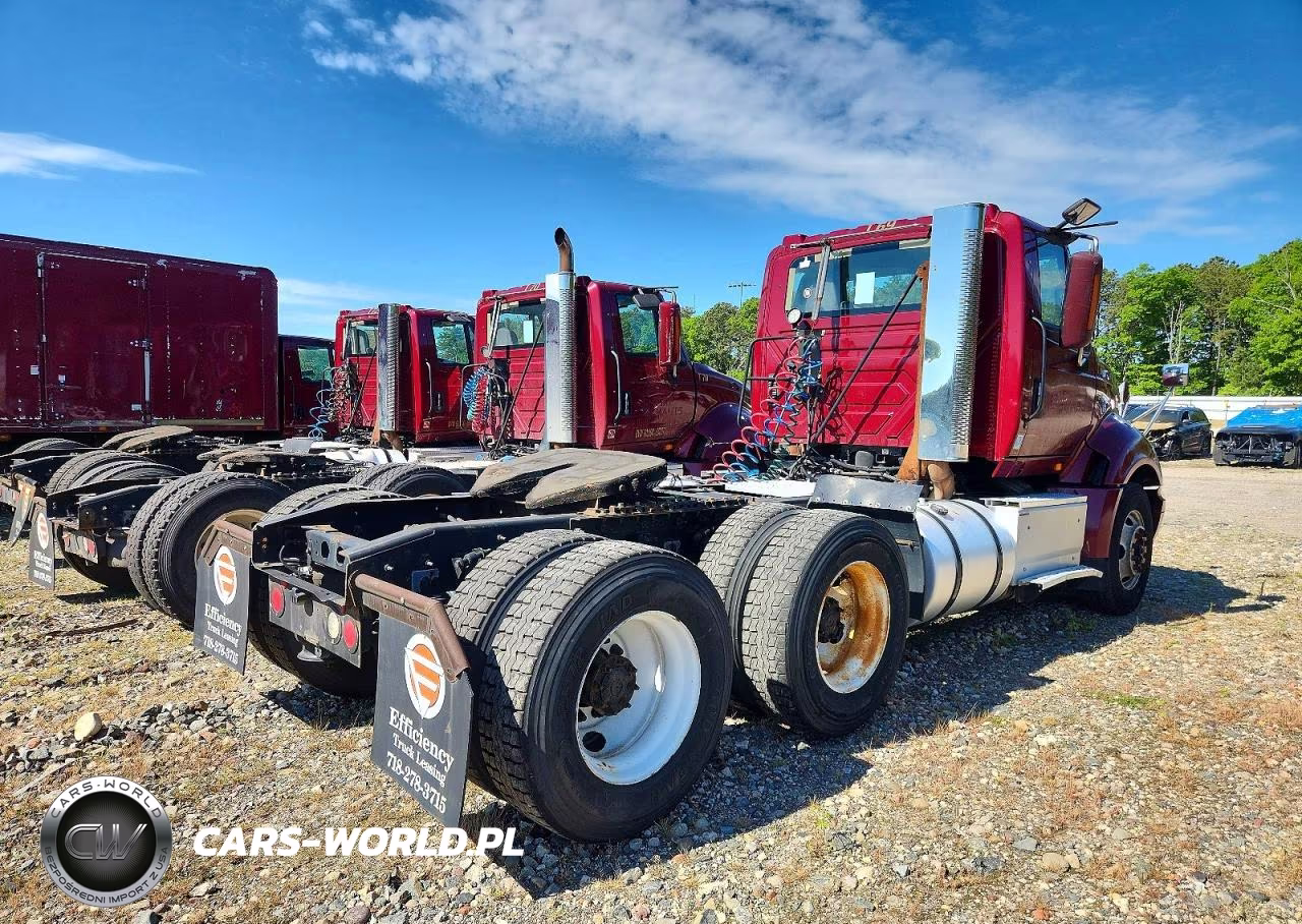 2018 International Prostar - Semi Truck VIN:3HSDJSNR2JN421946 - 4