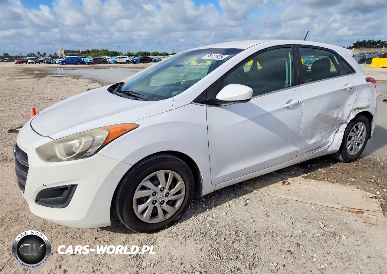 2017 Hyundai Elantra Gt Base