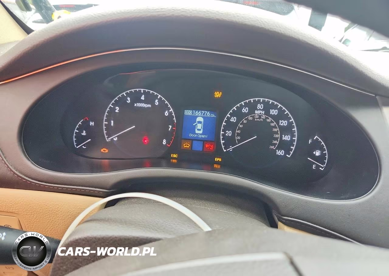 2011 Hyundai Genesis 3.8L VIN:KMHGC4DEXBU120771 - 9
