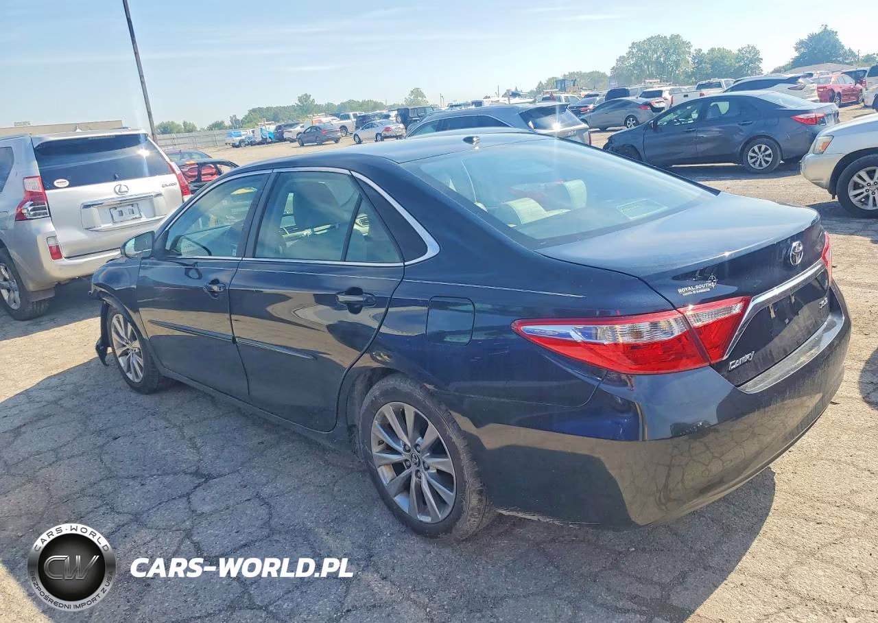 2015 Toyota Camry Xle VIN:4T1BF1FK1FU913014 - 2