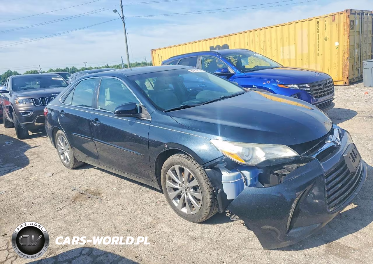 2015 Toyota Camry Xle VIN:4T1BF1FK1FU913014 - 4