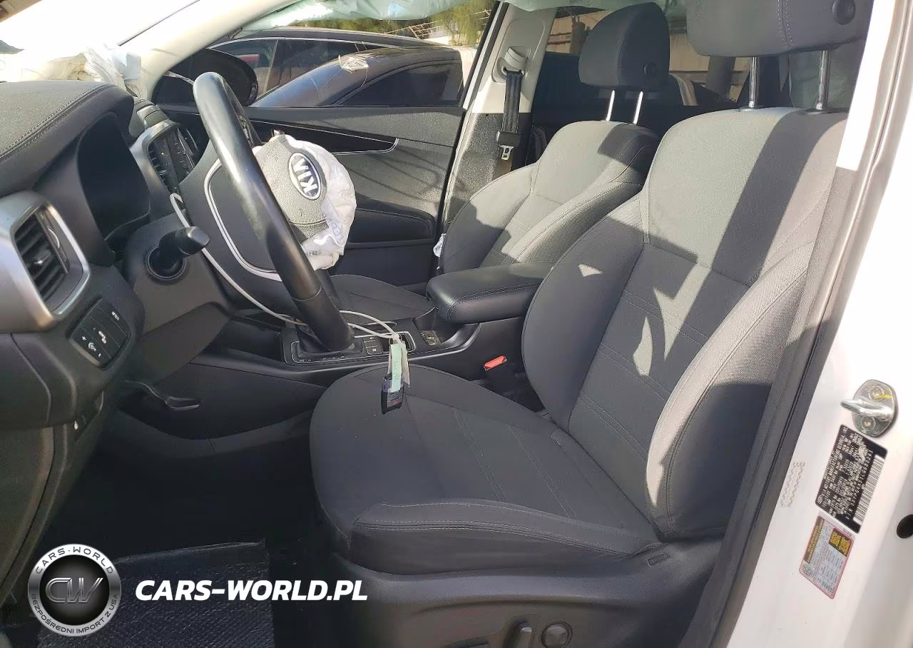 2020 Kia Sorento S VIN:5XYPG4A51LG683241 - 7
