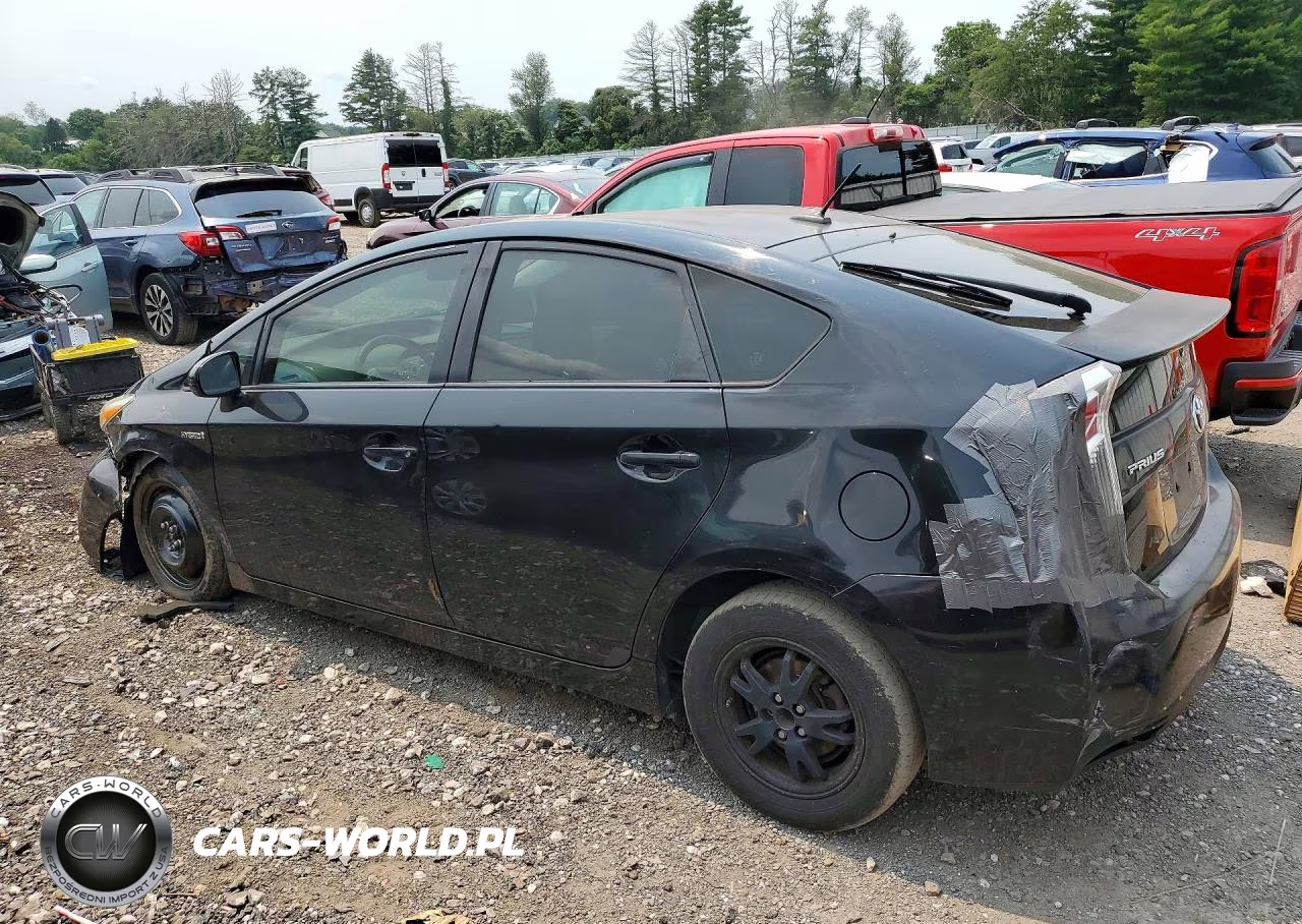 2014 Toyota Prius Two VIN:JTDKN3DU0E1750573 - 2
