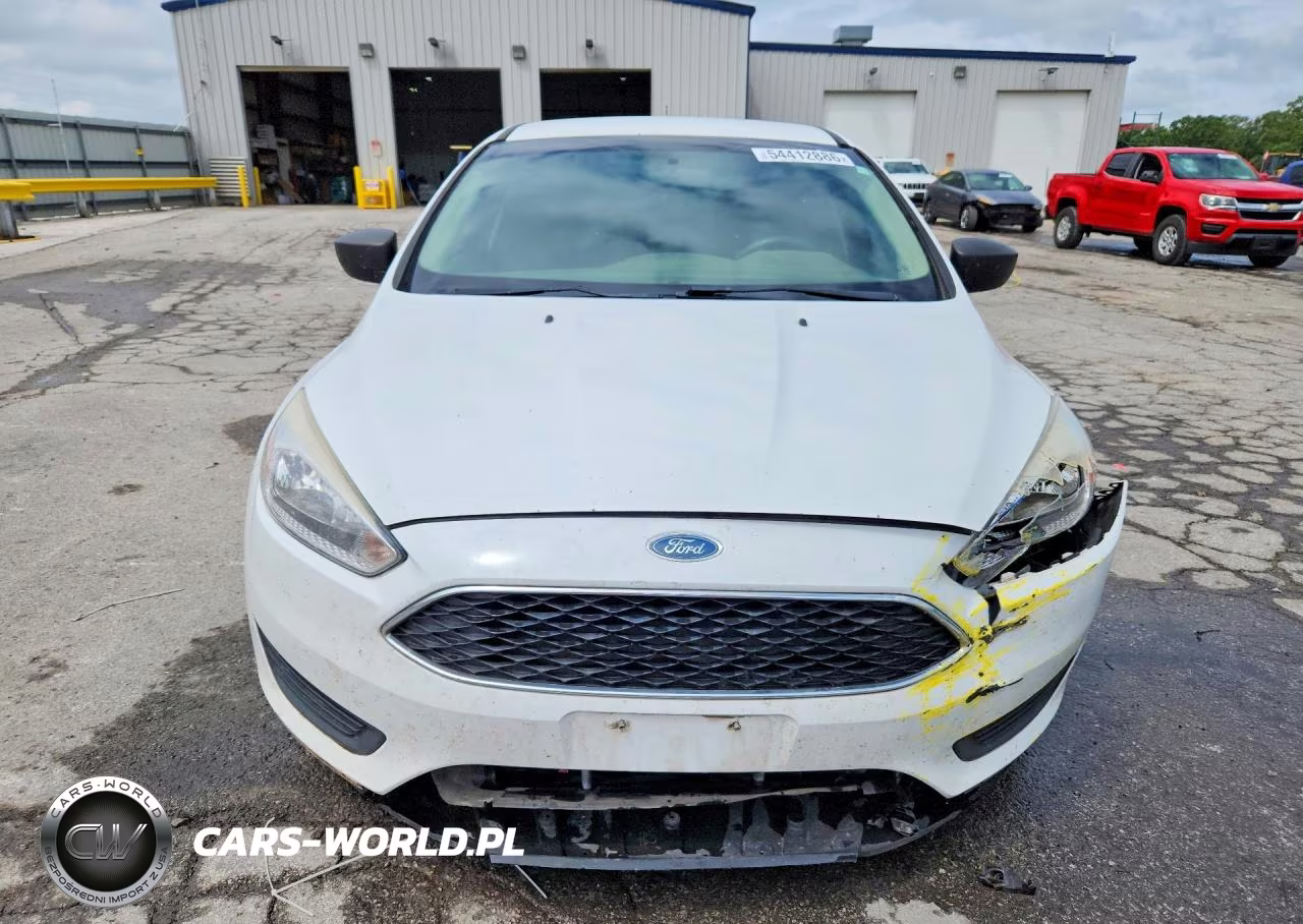 2015 Ford Focus S VIN:1FADP3E29FL379991 - 5
