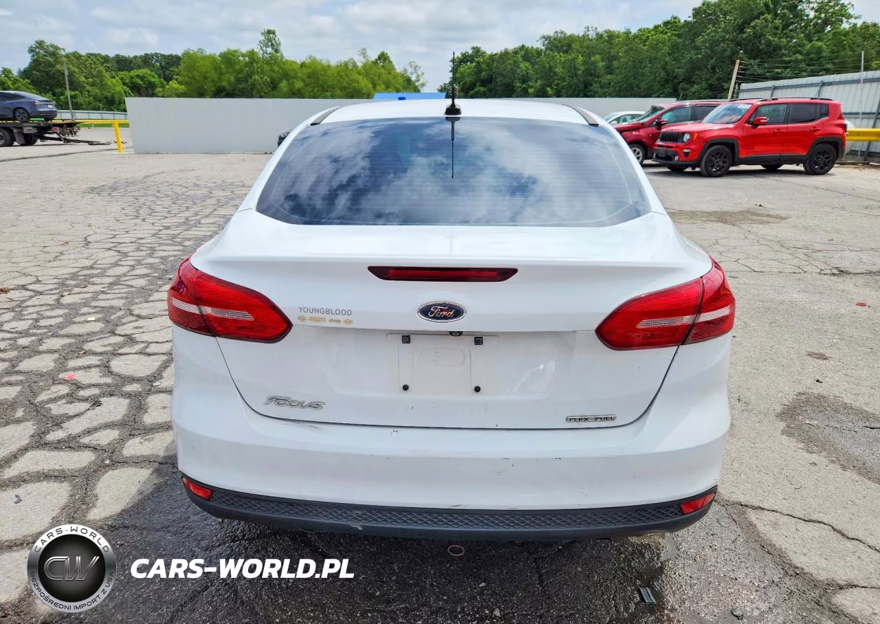 2015 Ford Focus S VIN:1FADP3E29FL379991 - 6