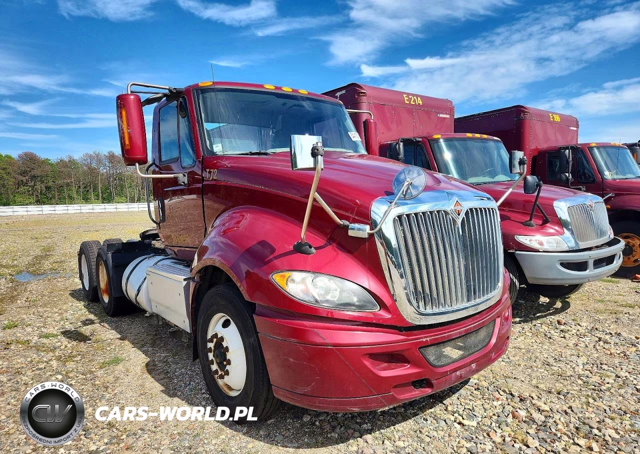 2018 International Prostar - Semi Truck
