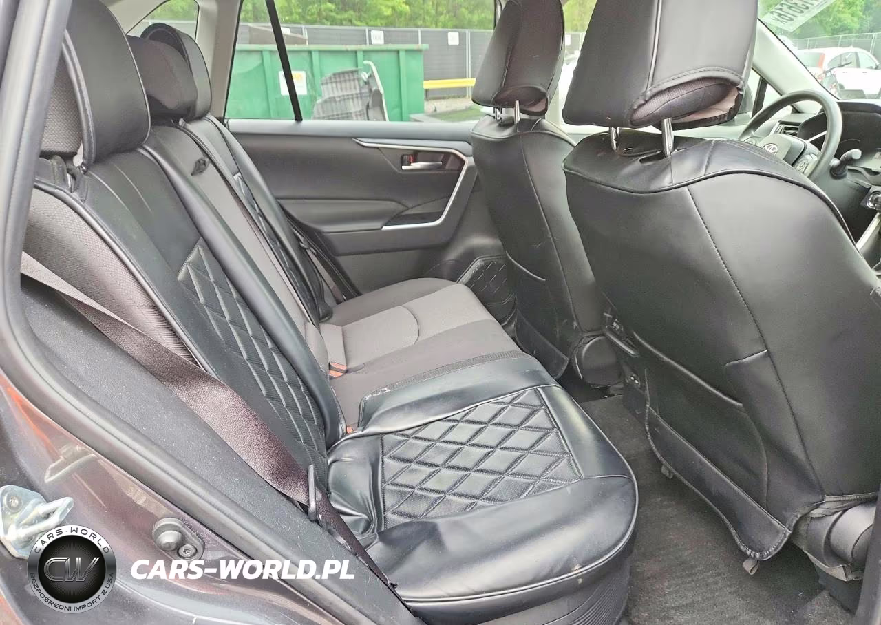 2025 Toyota Rav4 Hybrid Xle VIN:JTMRWRFV1SJ071055 - 11