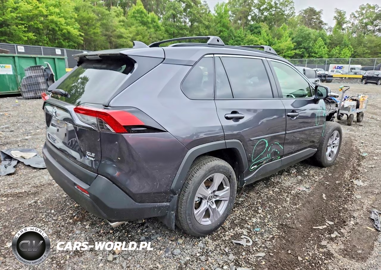 2025 Toyota Rav4 Hybrid Xle VIN:JTMRWRFV1SJ071055 - 3