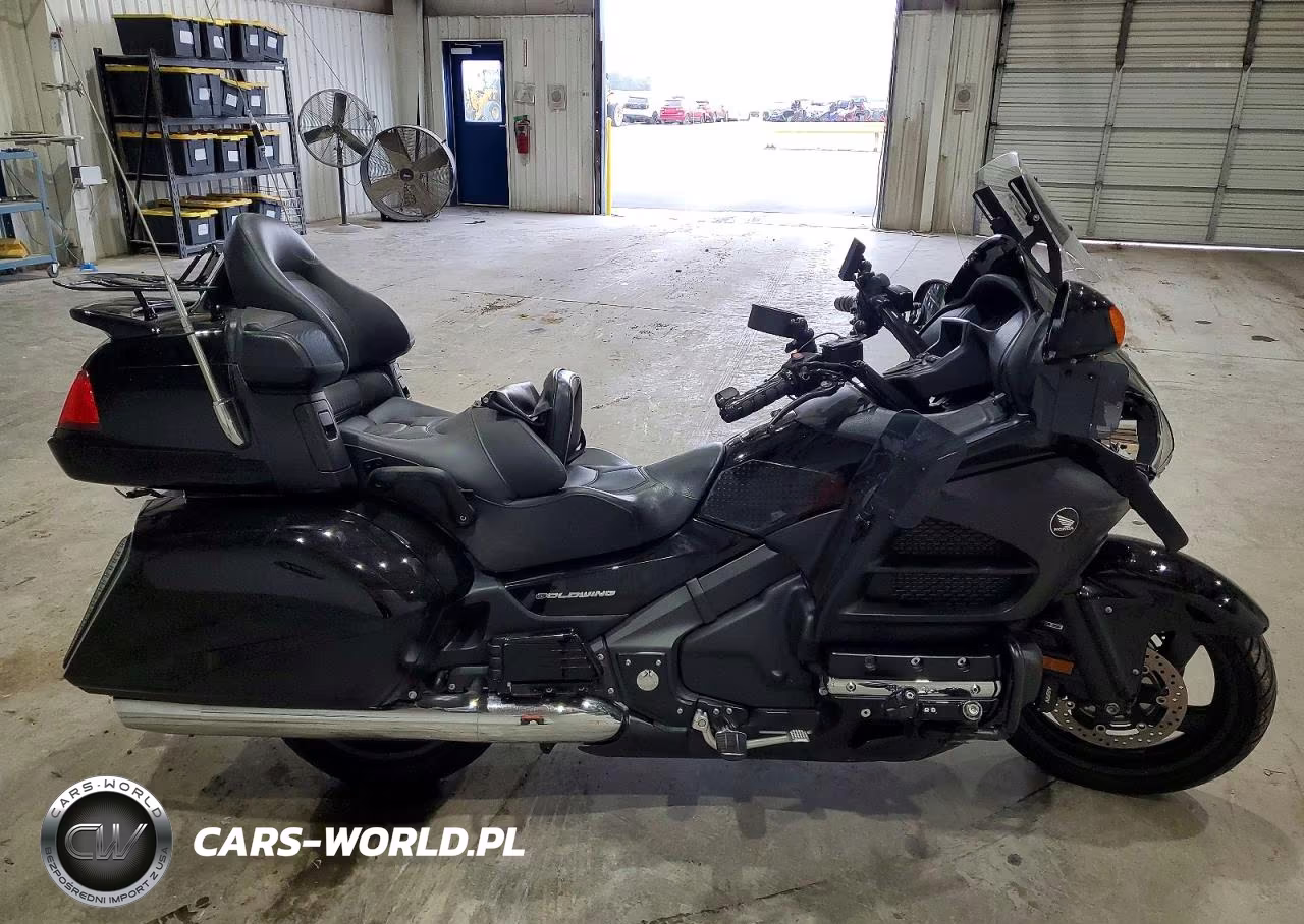2014 Honda Gl1800 M