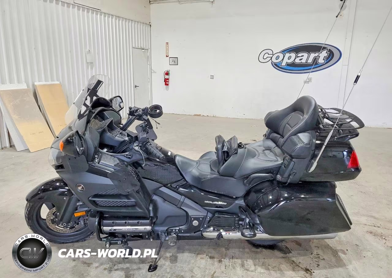 2014 Honda Gl1800 M VIN:JH2SC68Z1EK000050 - 3