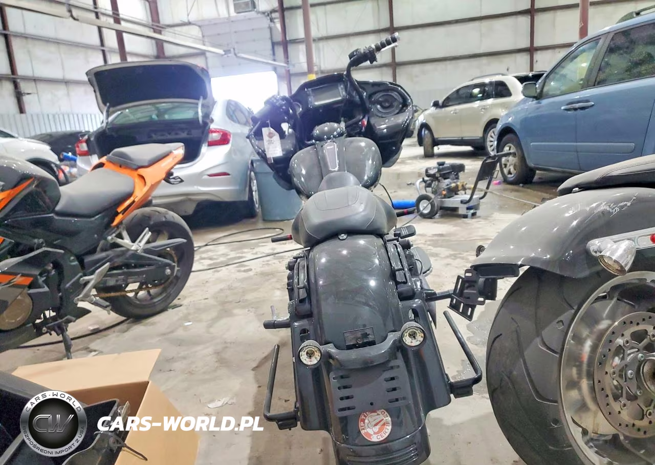 2020 Harley-Davidson Fltrxs VIN:1HD1KTP15LB631395 - 4