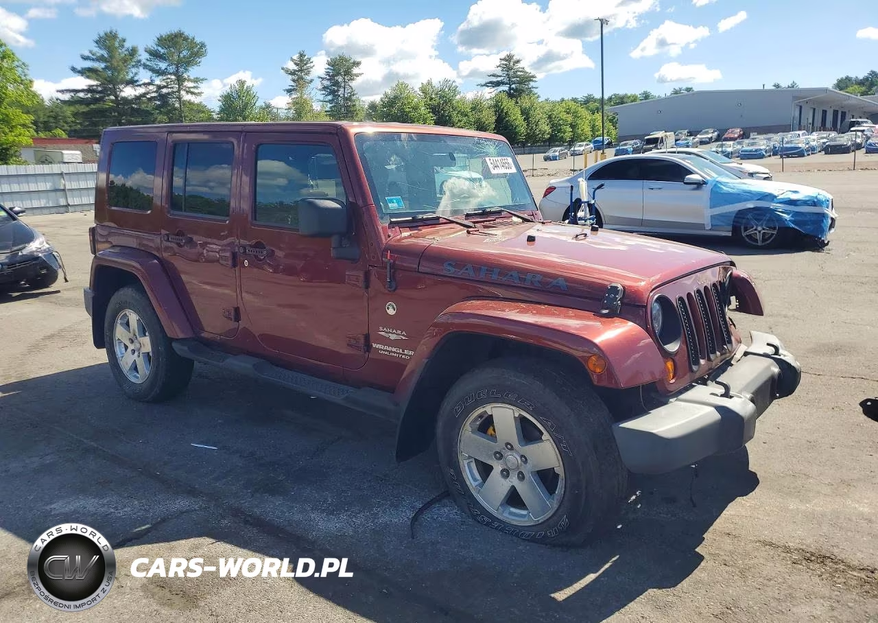 2008 Jeep Wrangler Unlimited Sahara VIN:1J4GA59118L560750 - 4