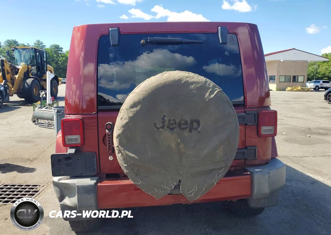 2008 Jeep Wrangler Unlimited Sahara VIN:1J4GA59118L560750 - 6