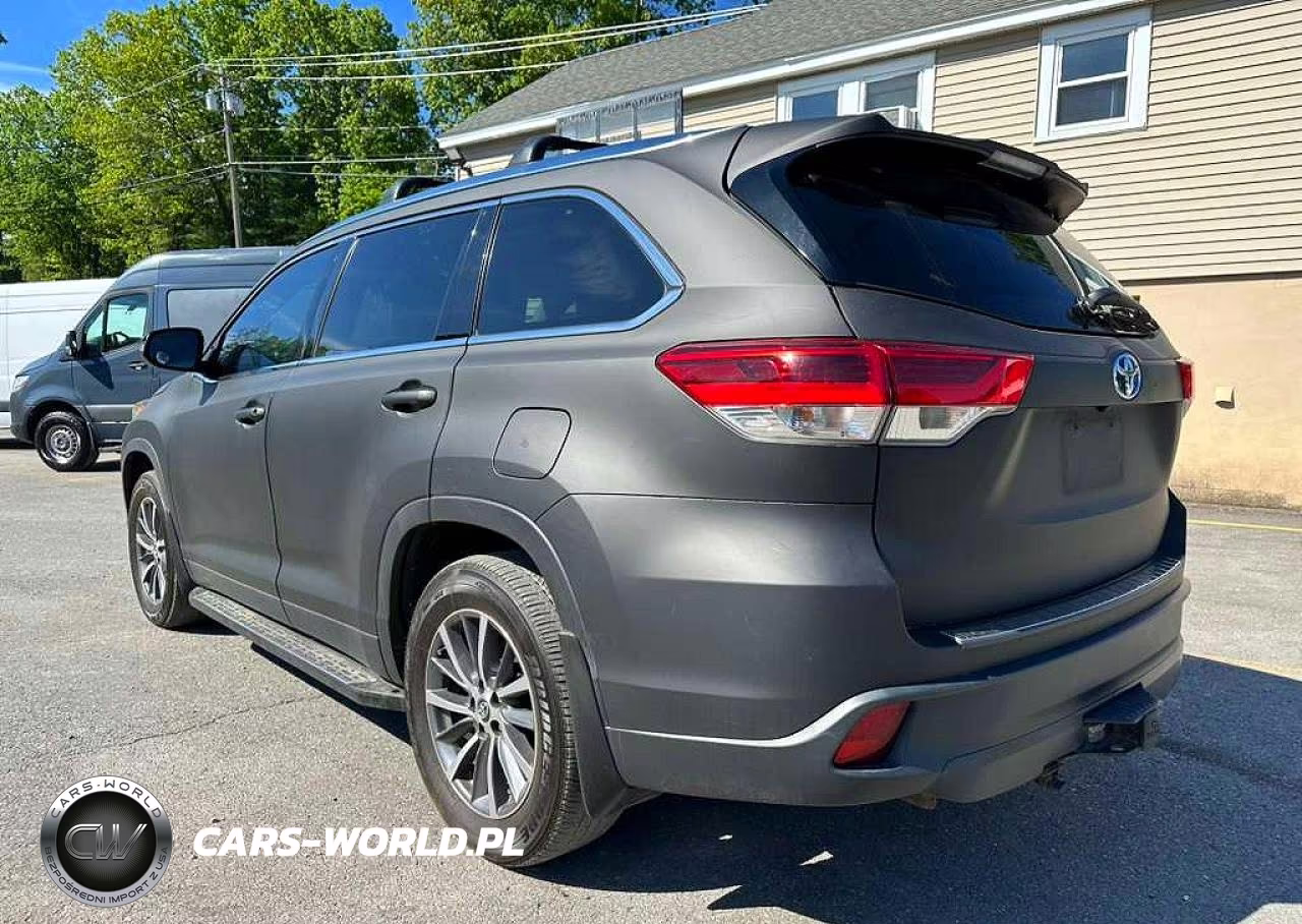 2019 Toyota Highlander Hybrid Xle VIN:5TDJGRFH7KS073819 - 2