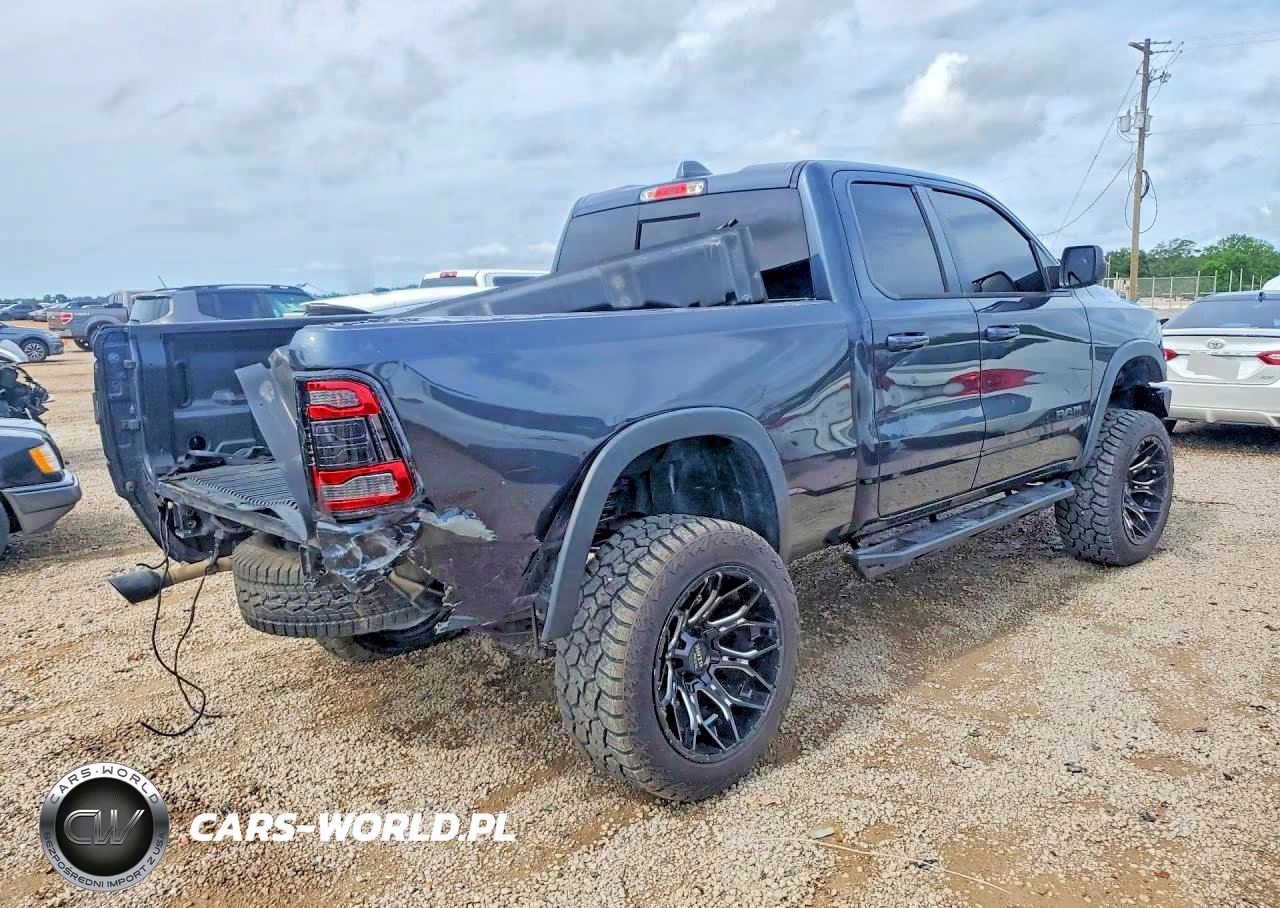 2019 Ram 1500 Rebel VIN:1C6SRFET9KN842031 - 3