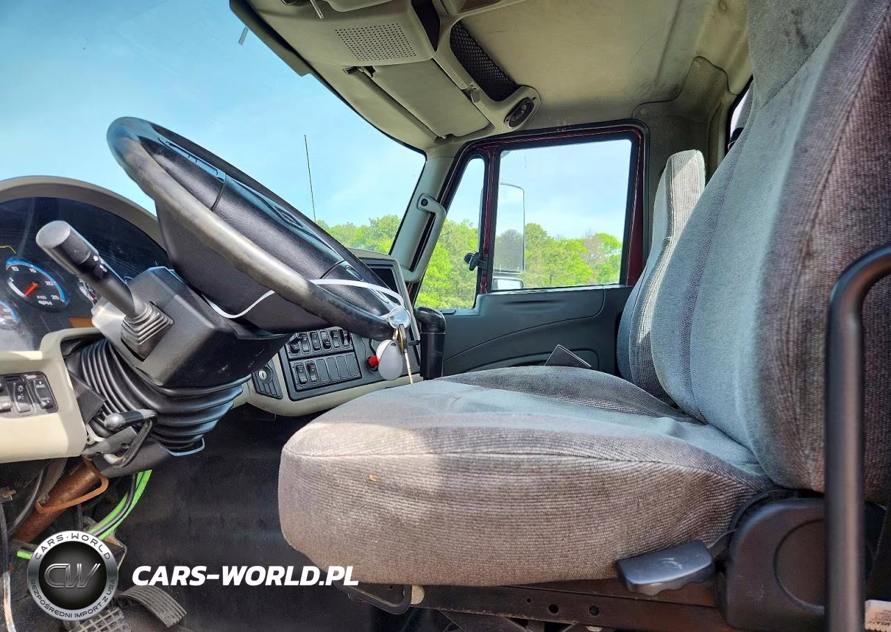2011 International 8000 8600 - Semi Truck VIN:1HSHXSHRXBJ335638 - 5