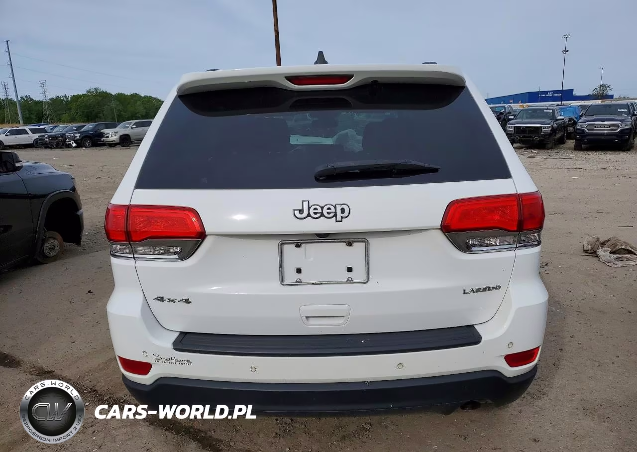 2018 Jeep Grand Cherokee Laredo VIN:1C4RJFAG3JC105327 - 6