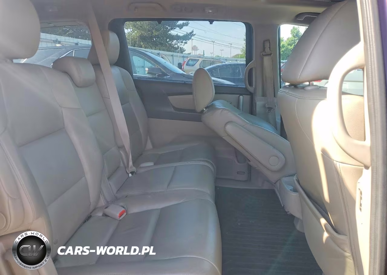 2012 Honda Odyssey Touring VIN:5FNRL5H93CB139740 - 11