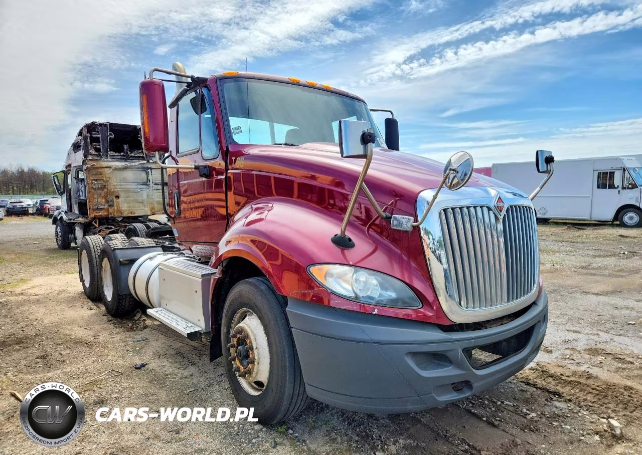 2018 International Prostar - Semi Truck