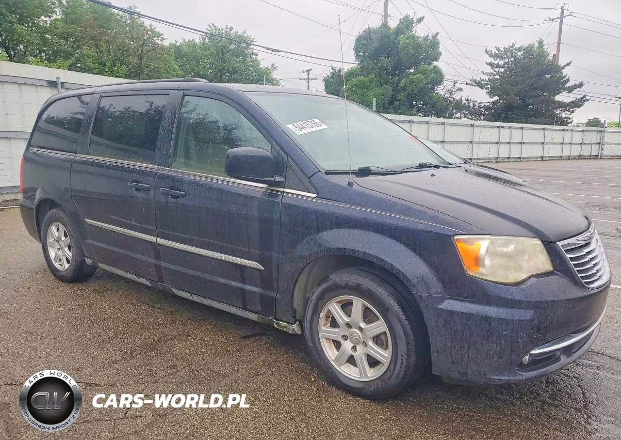 2011 Chrysler Town & Country Touring VIN:2A4RR5DG7BR615987 - 4