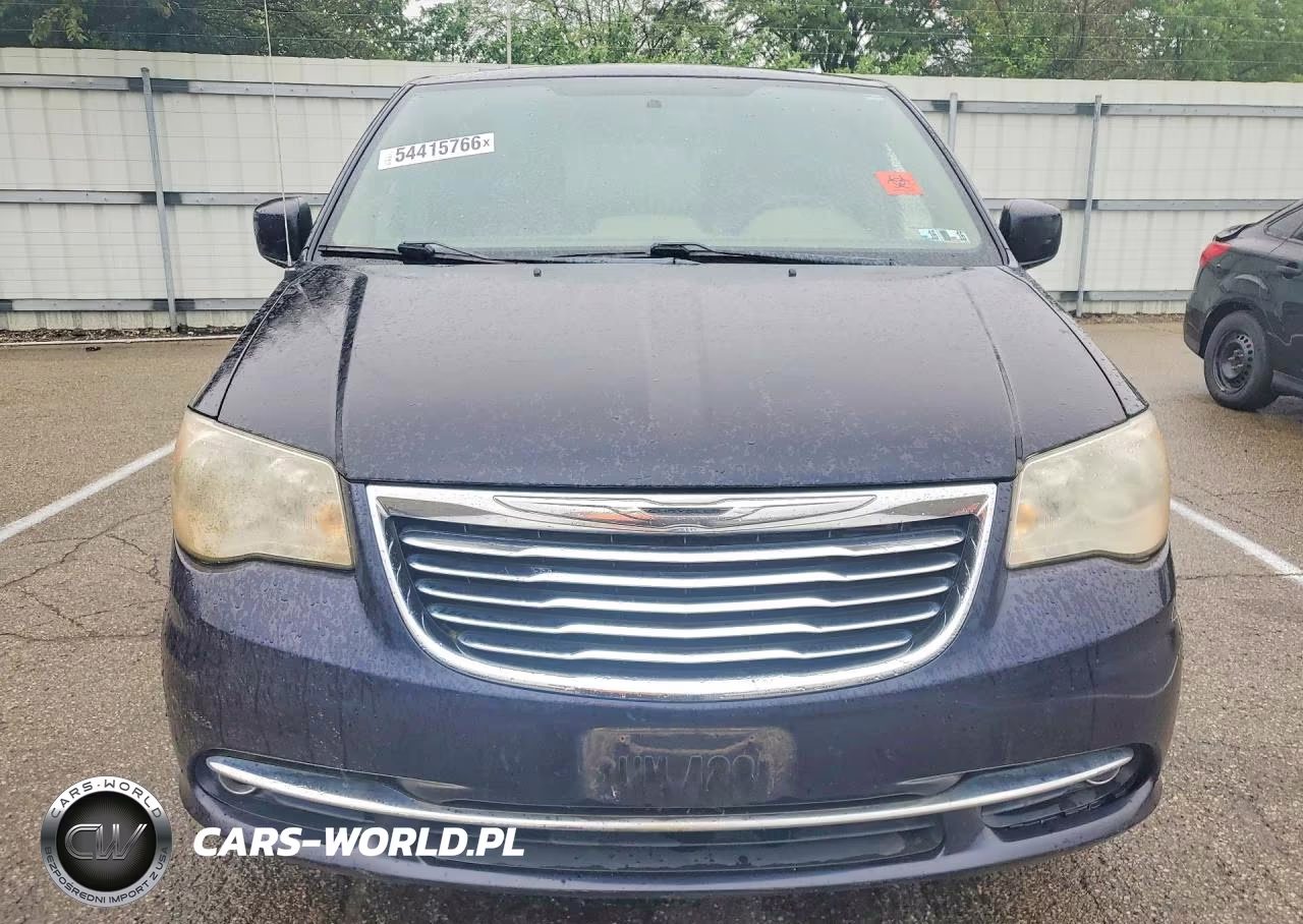 2011 Chrysler Town & Country Touring VIN:2A4RR5DG7BR615987 - 5