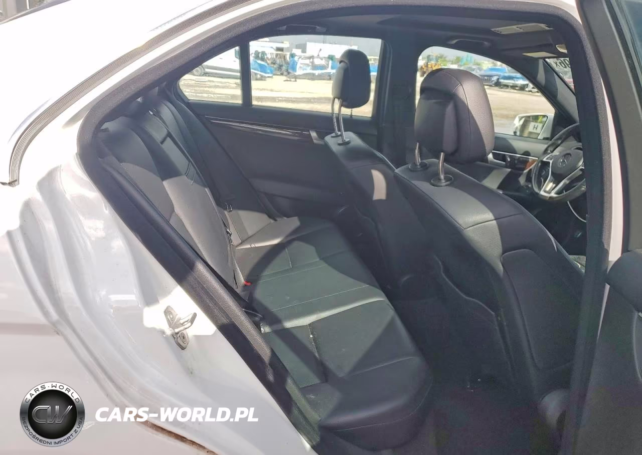 2013 Mercedes-Benz C 300 4Matic VIN:WDDGF8AB9DR242451 - 10
