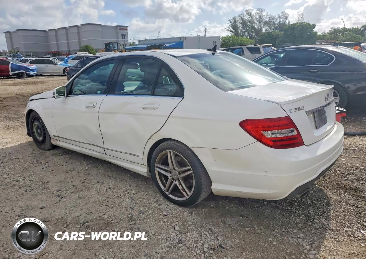 2013 Mercedes-Benz C 300 4Matic VIN:WDDGF8AB9DR242451 - 2