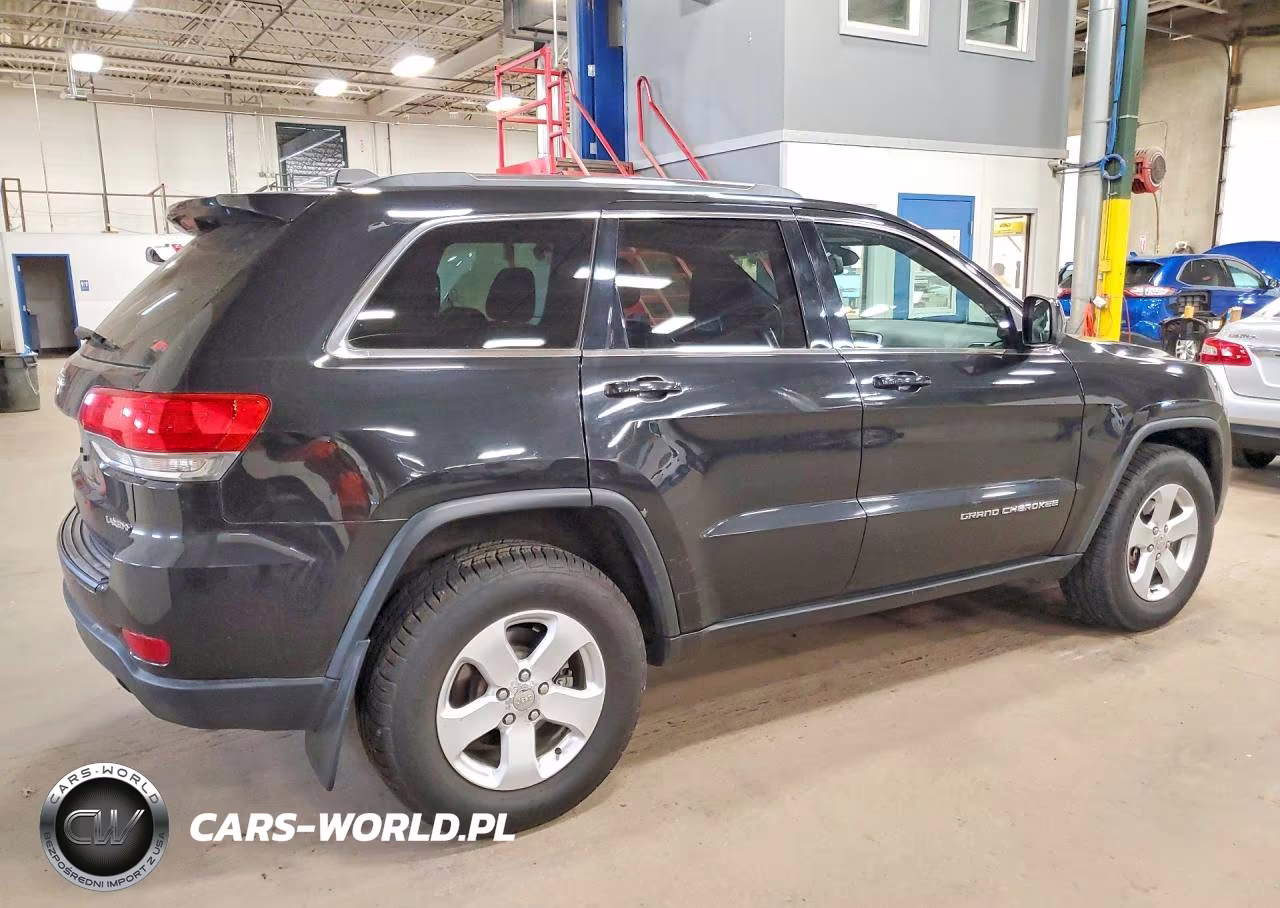 2014 Jeep Grand Cherokee Laredo VIN:1C4RJFAG2EC238330 - 3