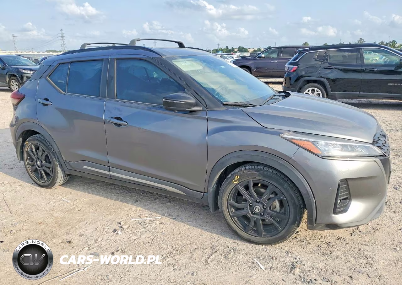2021 Nissan Kicks Sr VIN:3N1CP5DV7ML527167 - 4
