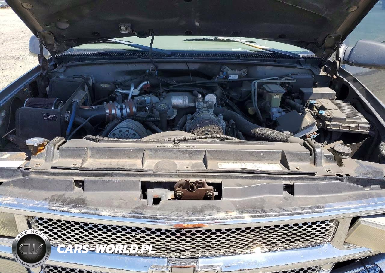 1999 Chevrolet Suburban K2500 VIN:3GNGK26J7XG169479 - 12