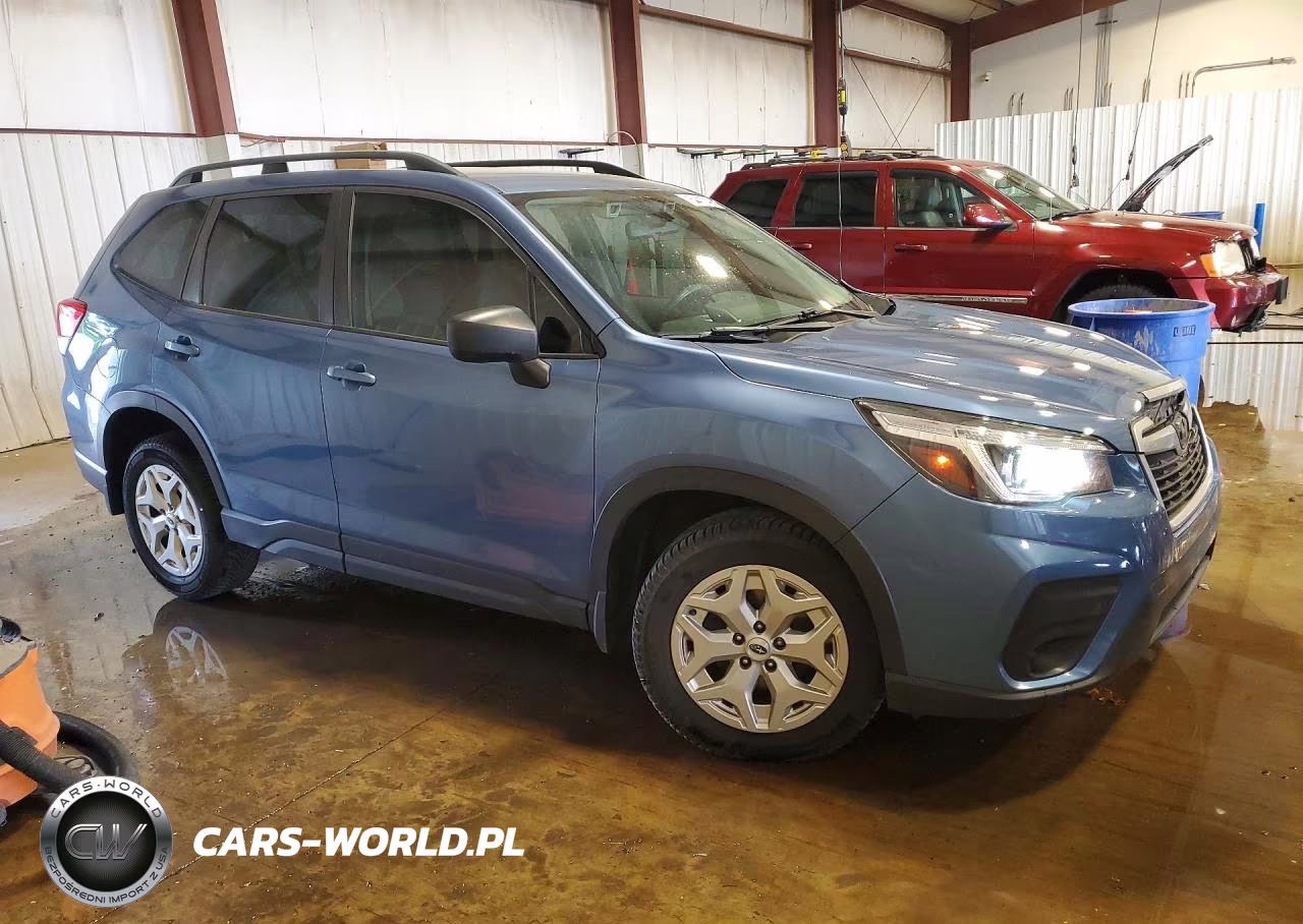 2019 Subaru Forester VIN:JF2SKACC0KH504827 - 4
