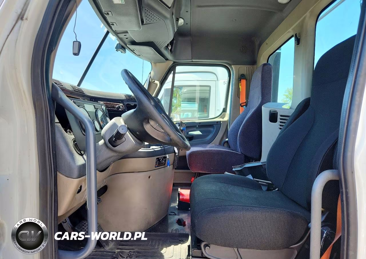 2018 Freightliner Cascadia 113 Semi Truck VIN:3AKBGADV5JSJN2644 - 5