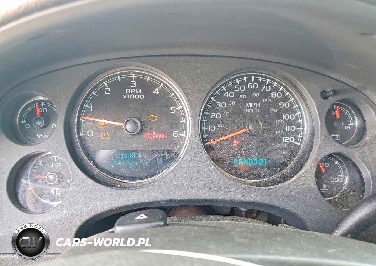 2008 Chevrolet Suburban K1500 Ls VIN:3GNFK16378G252080 - 9