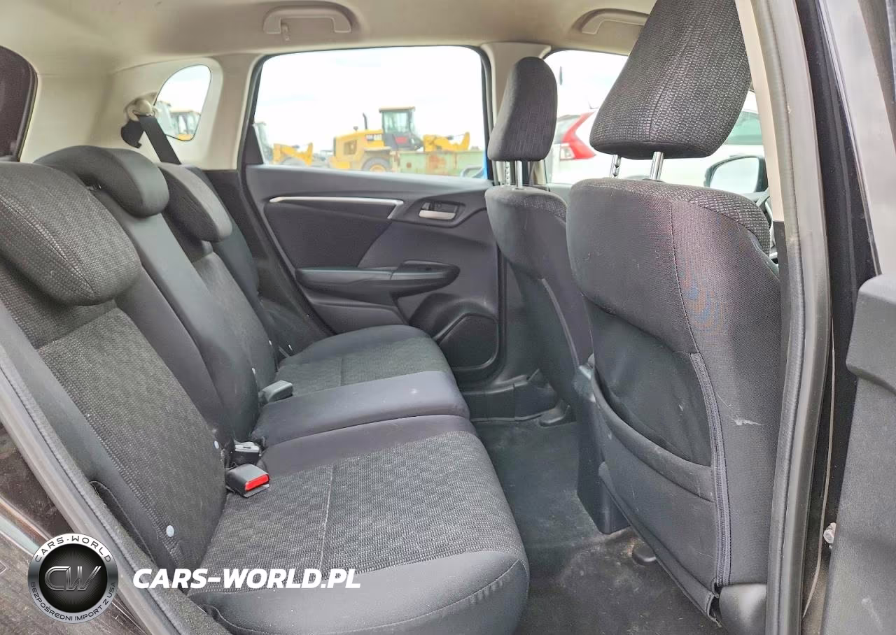 2015 Honda Fit Lx VIN:3HGGK5H56FM758857 - 10